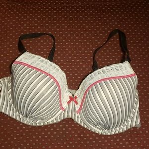 Adorable Rene Rofe Bra 40C